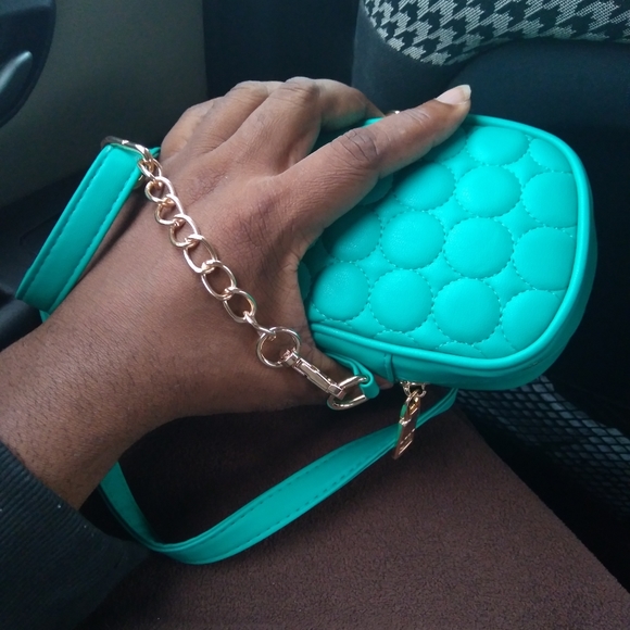 bebe Serafina Quilted Faux-Leather Teal Green / Gold Metal Xbody Bag Purse NWT! - Picture 10 of 12